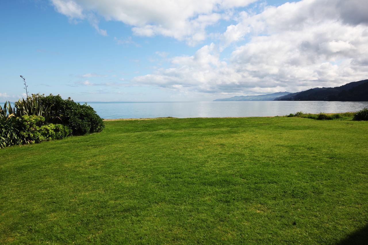 Te Puru Beach Lodge Eksteriør bilde