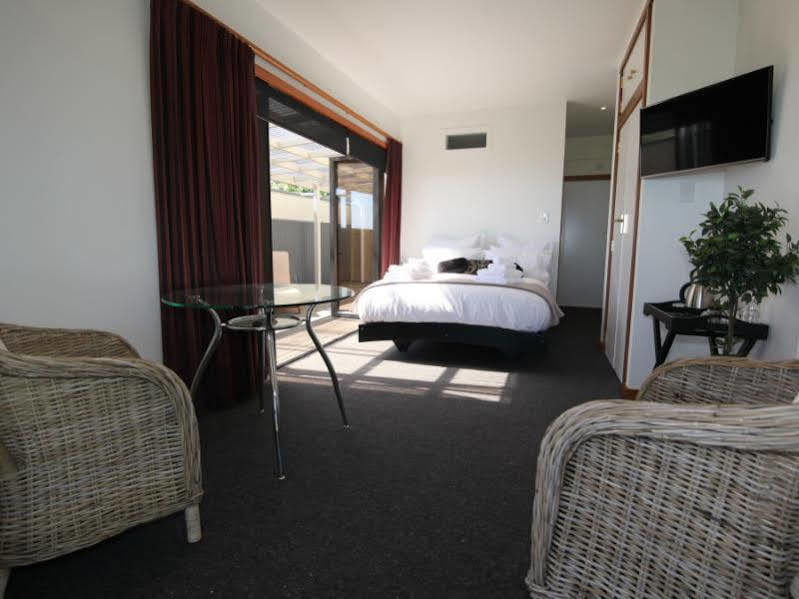 Te Puru Beach Lodge Eksteriør bilde